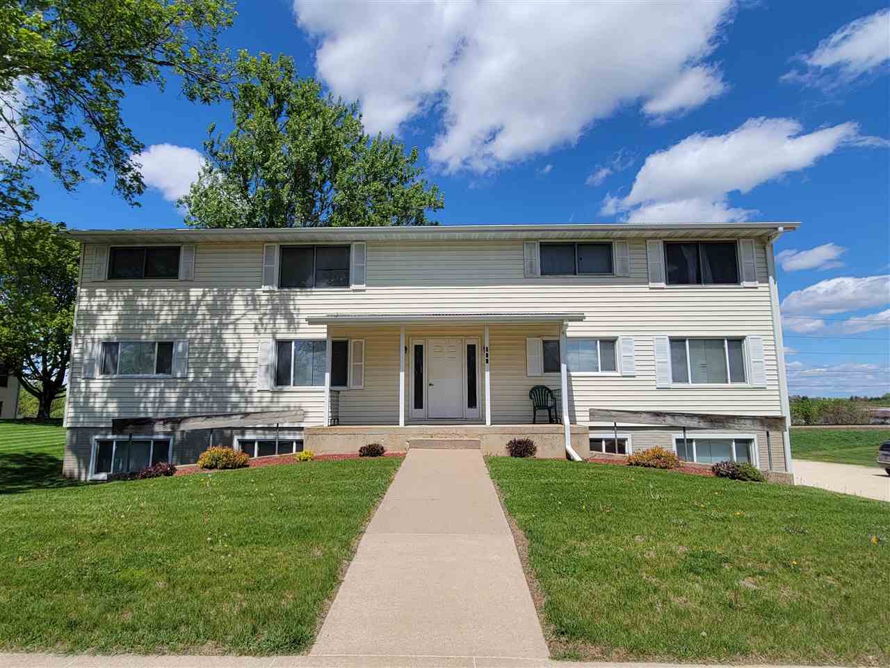 704 W Main Street, Epworth IA MultiFamily MLS 142333