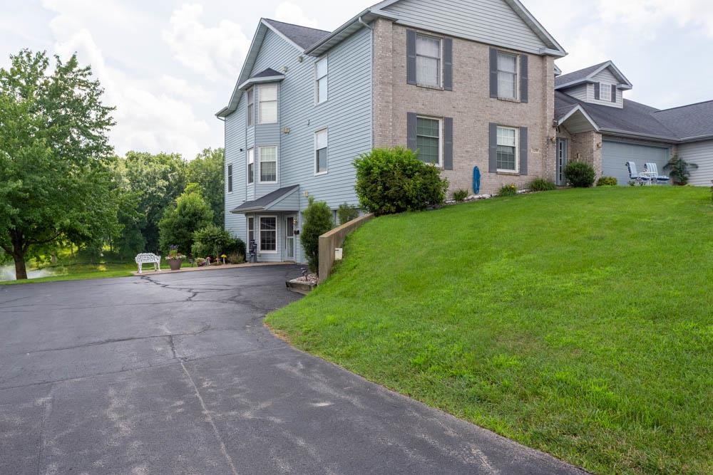 3214 Lake Ridge Unit E Drive