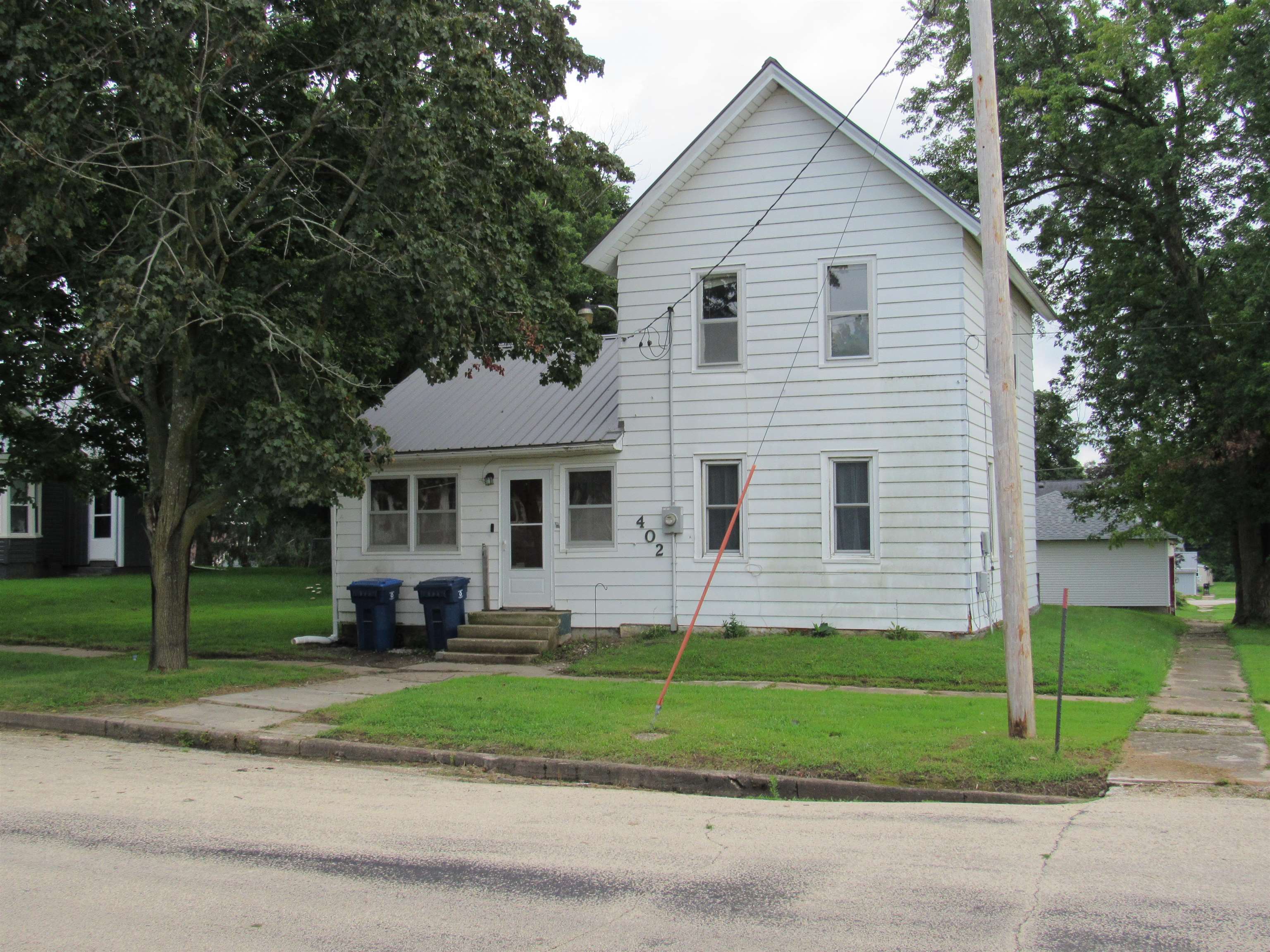 402 Broadway Street