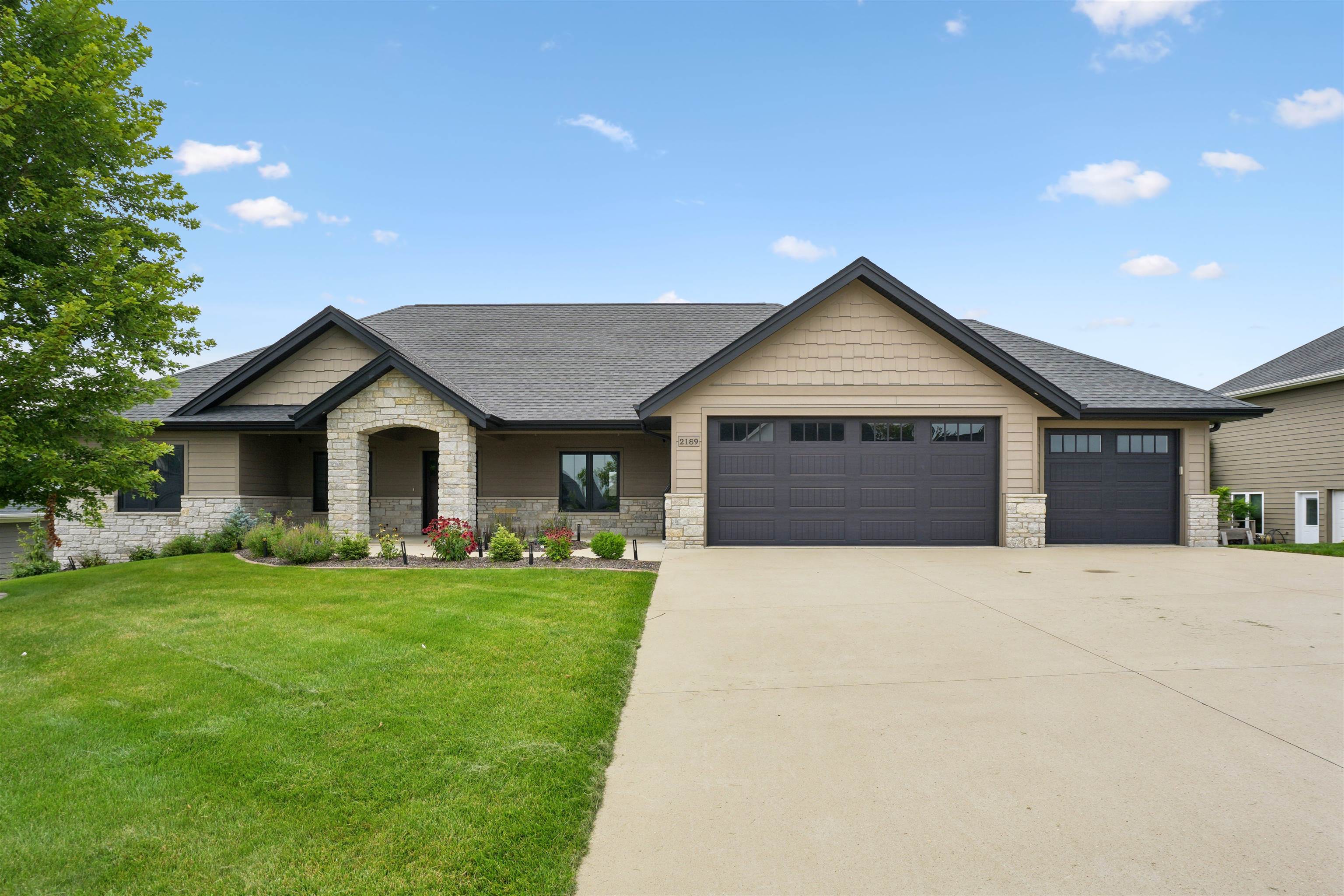 2189 Creek Wood Drive