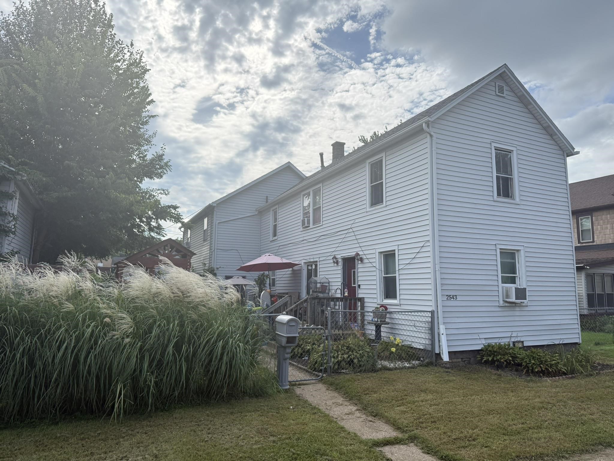 2543 Washington Street